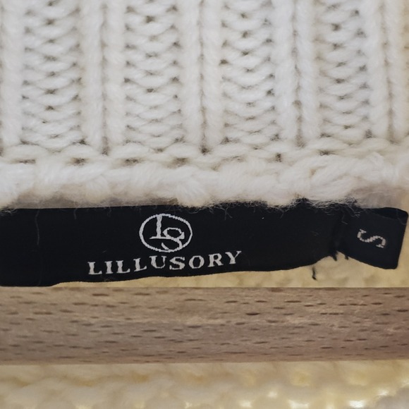 Lillusory Cream Heavy Knitted Ribbed Turtleneck Fisherman Boho Sweater Sz Small - Picture 3 of 8